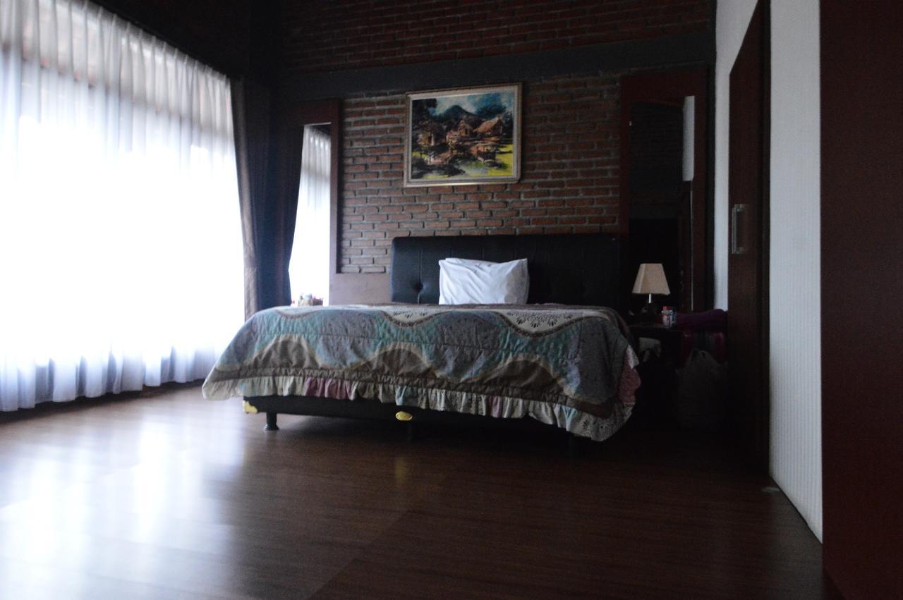 Villa Buleud Garut Eksteriør billede